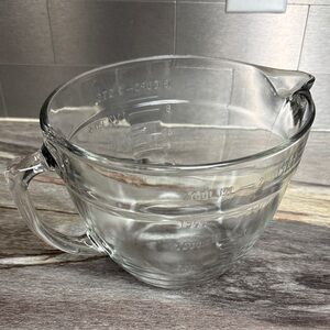 Pampered Chef Batter Bowl